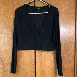 Black Long Sleeve V-Neck crop Top